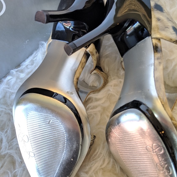 Jessica Simpson stiletto sandals - Picture 4 of 8